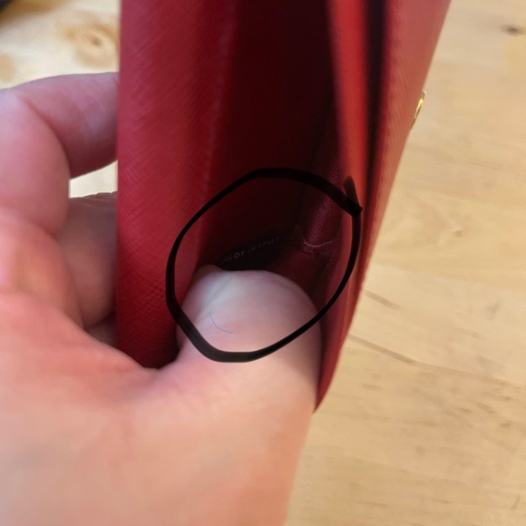 Authentic Prada cardholder - Picture 3 of 9